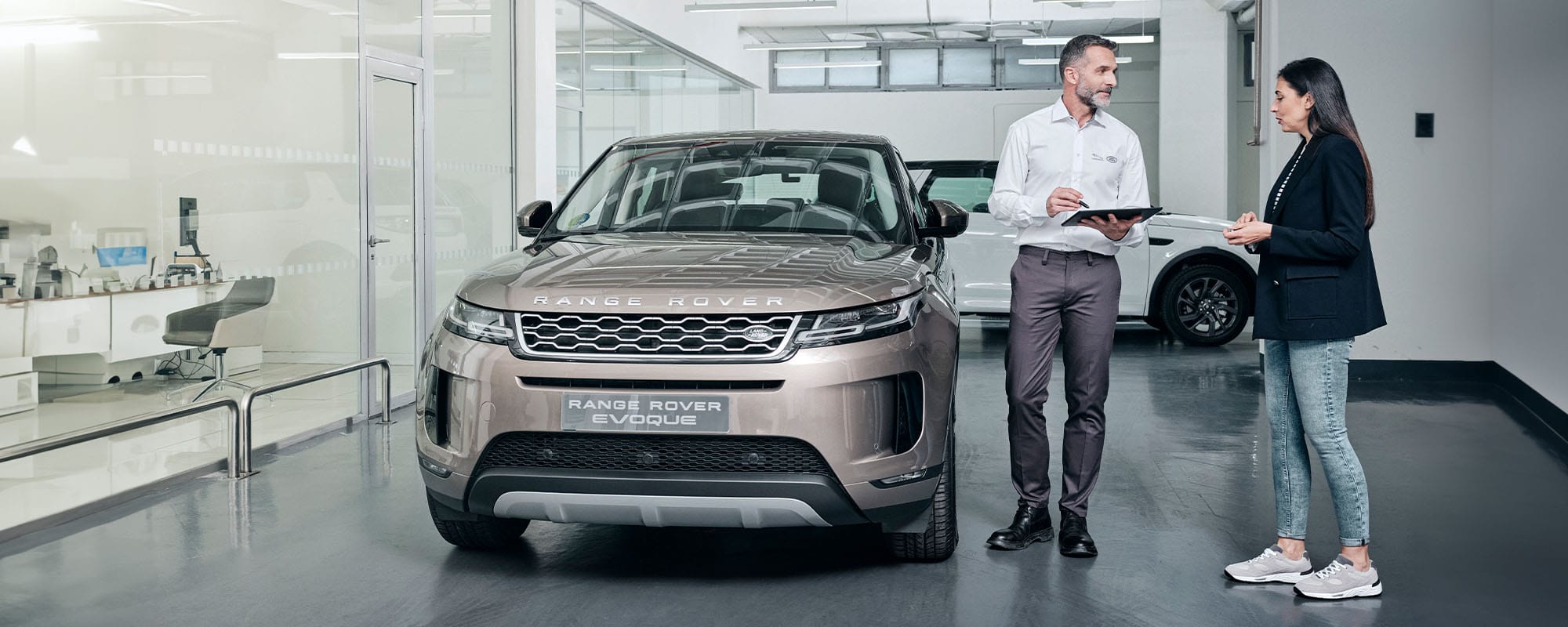 Land Rover Platzhalter.jpg