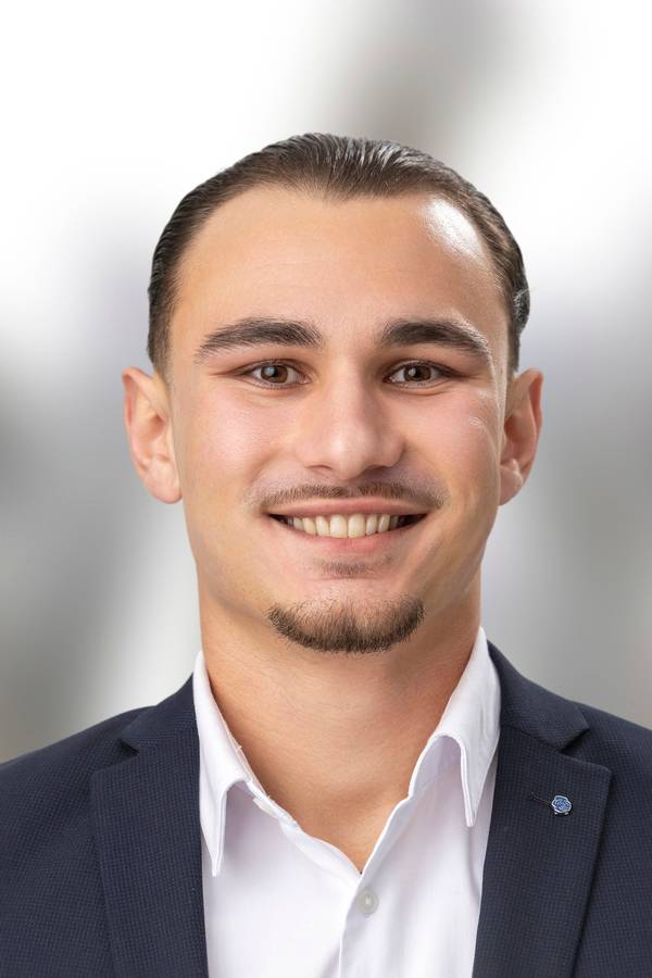 contact_import_image2JqWTU