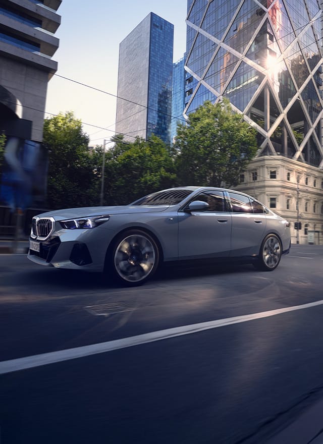 BMW i5 Limousine Teaser.jpg