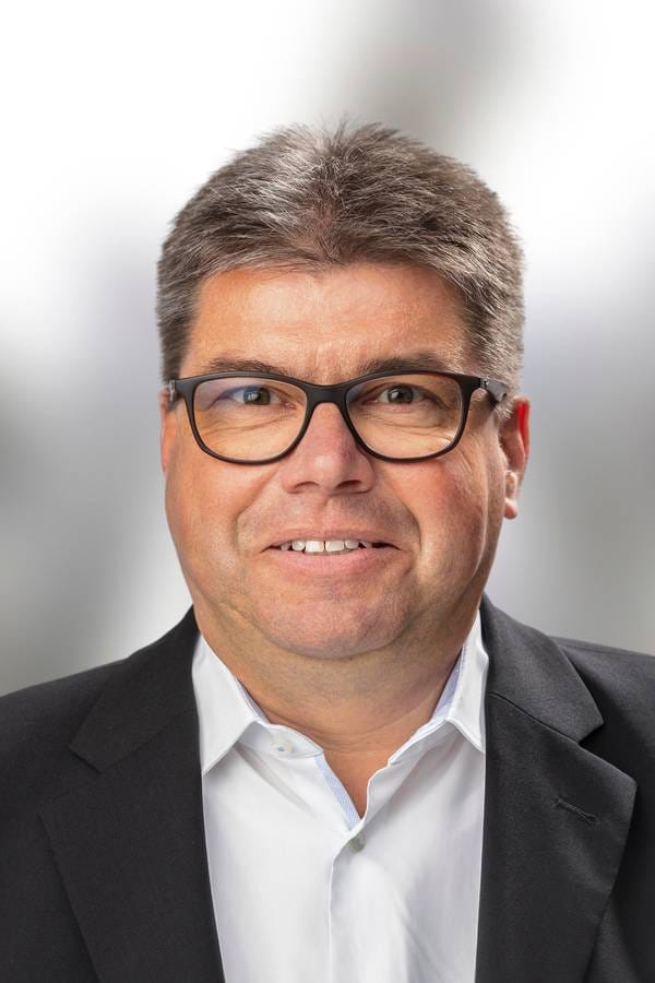 contact_import_imageMiBdH0