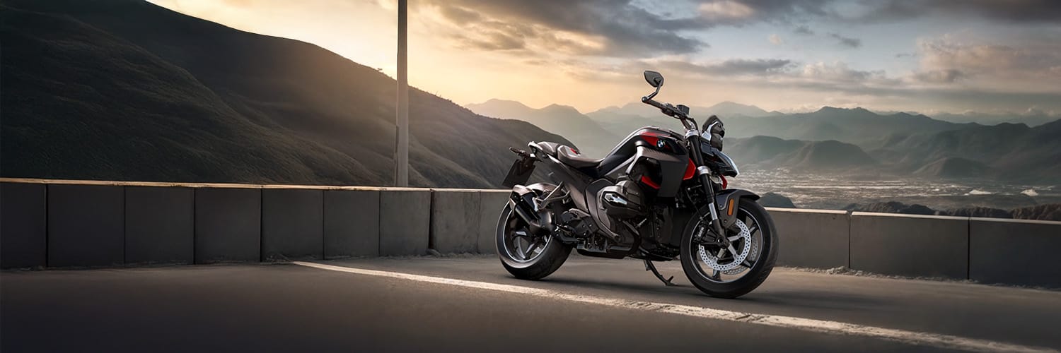 BMW R 1300 R Hero.jpg