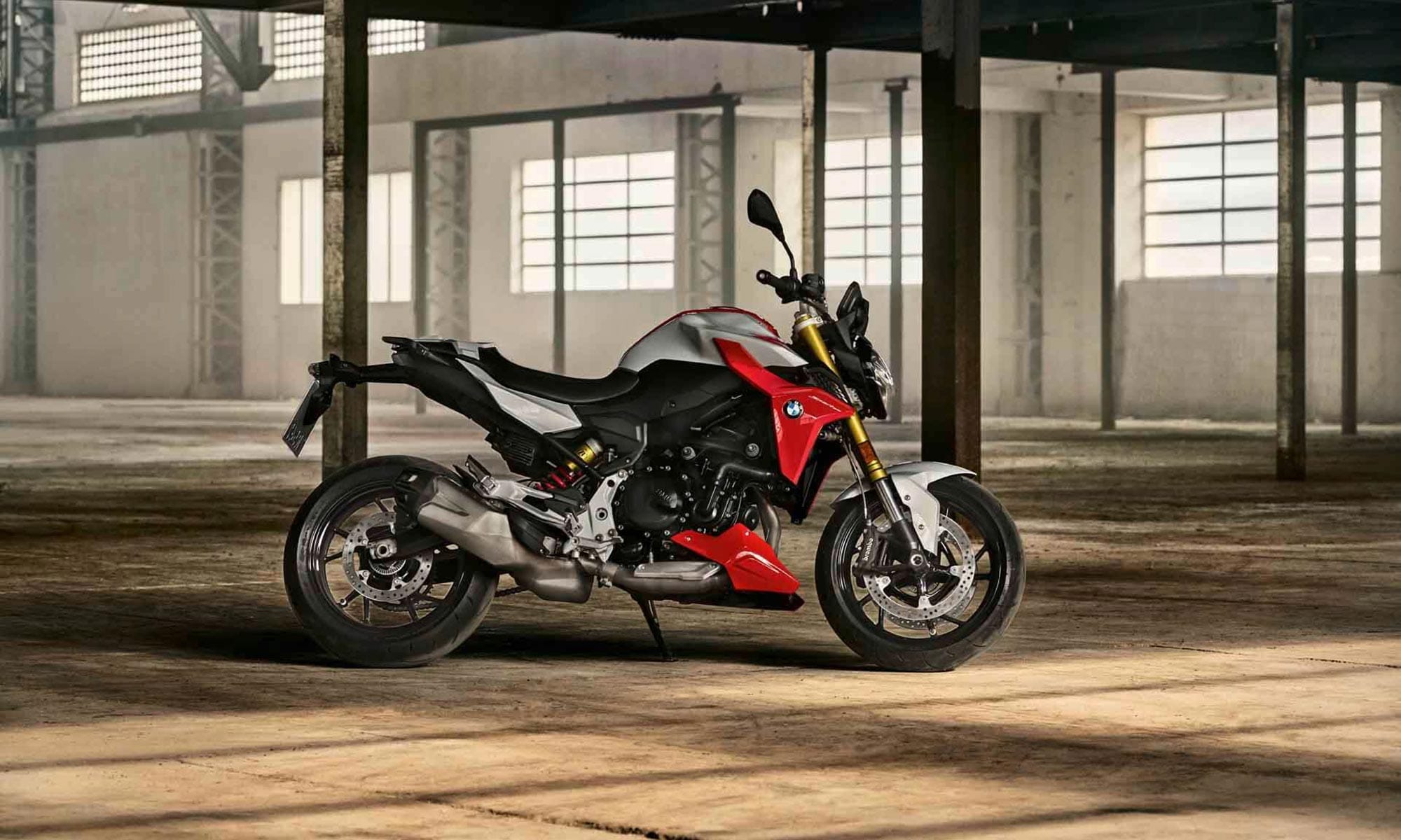 DIE NEUE BMW F 900 R.