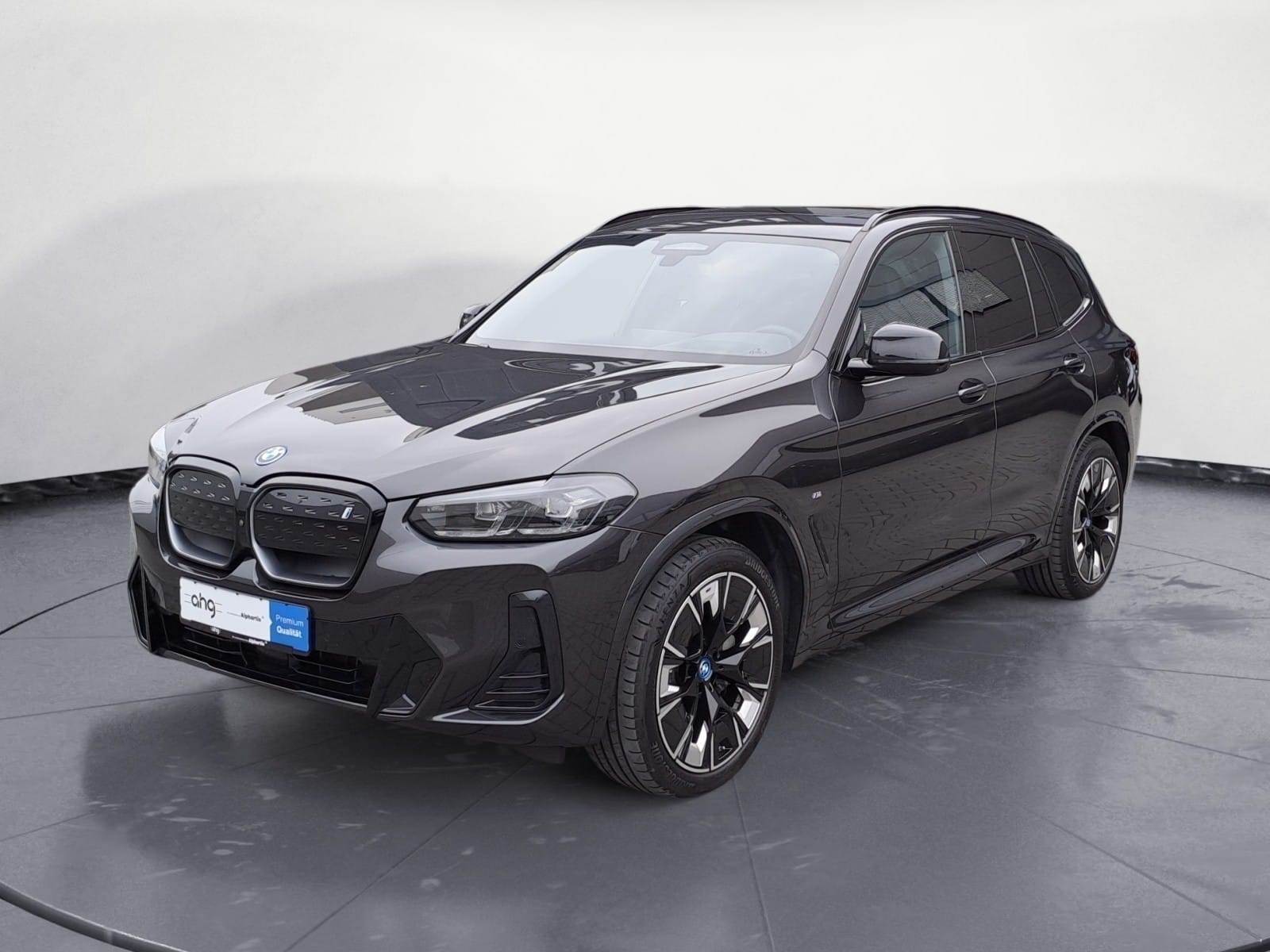 BMW - iX3 IMPRESSIVE