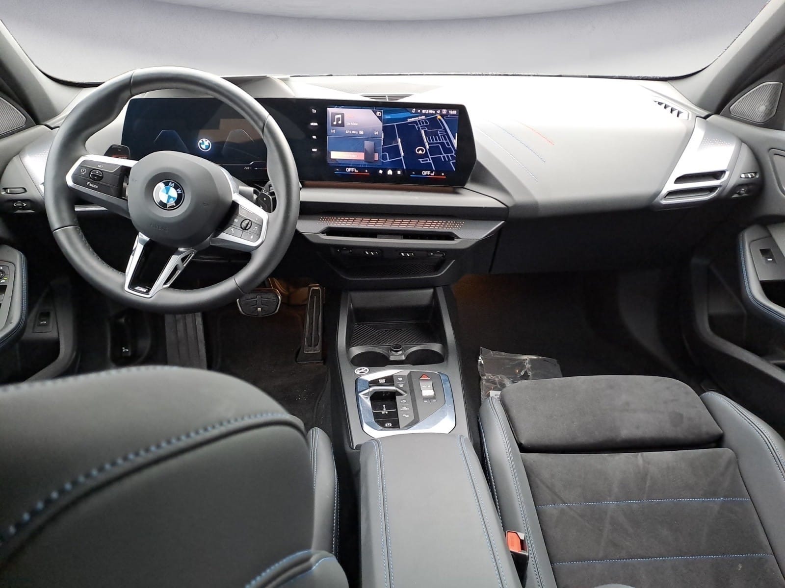 BMW - 120I Steptronic