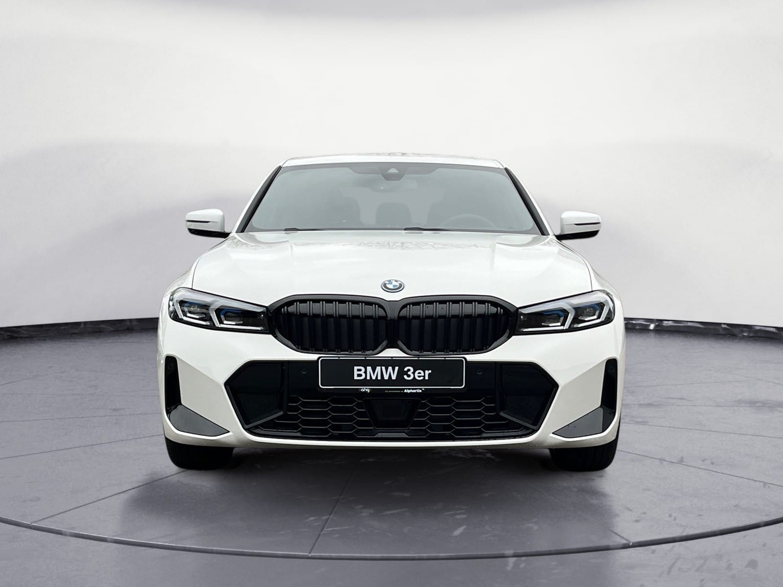 BMW - 330e xDrive Limousine