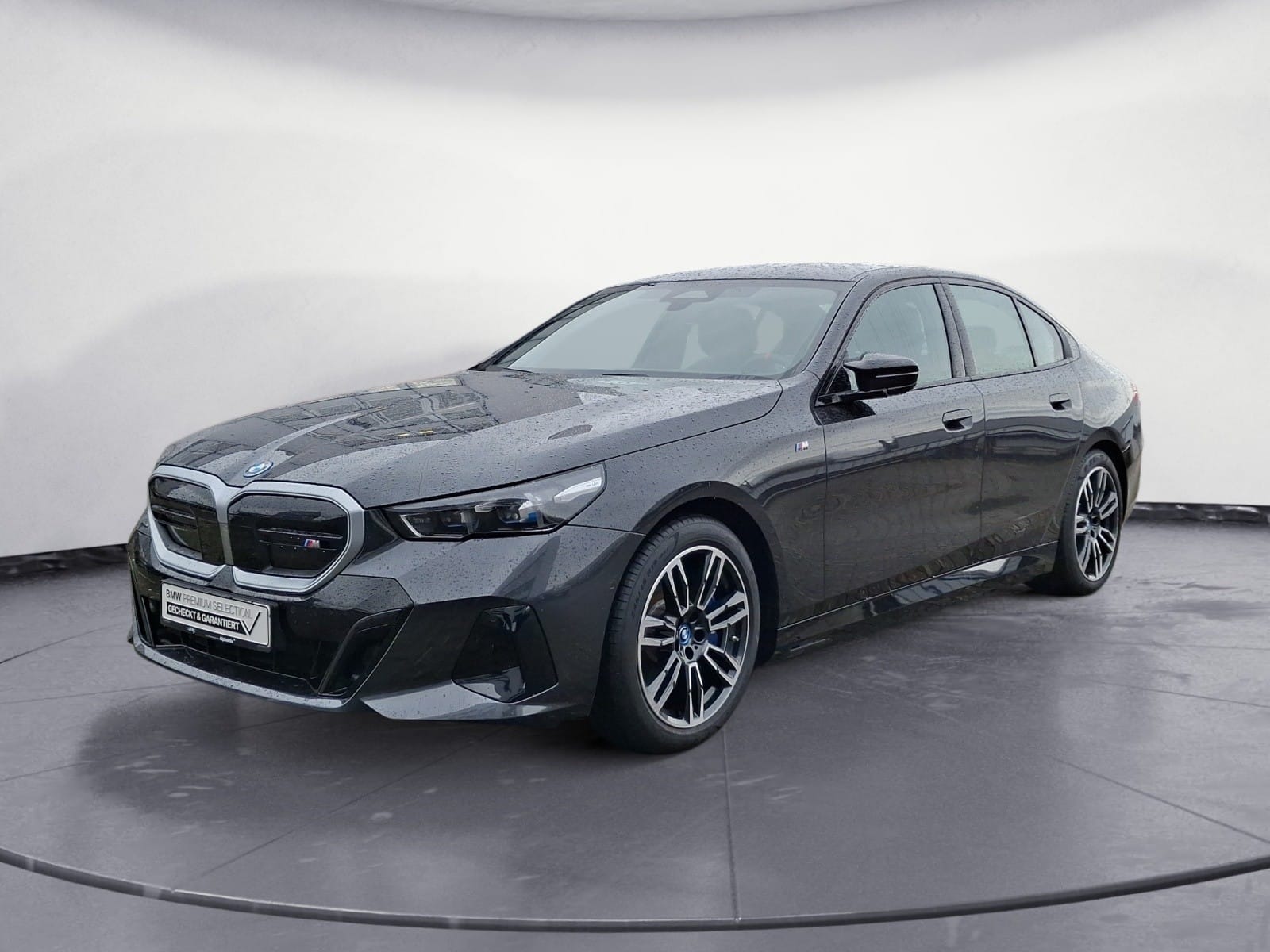 BMW - i5 M60 xDrive