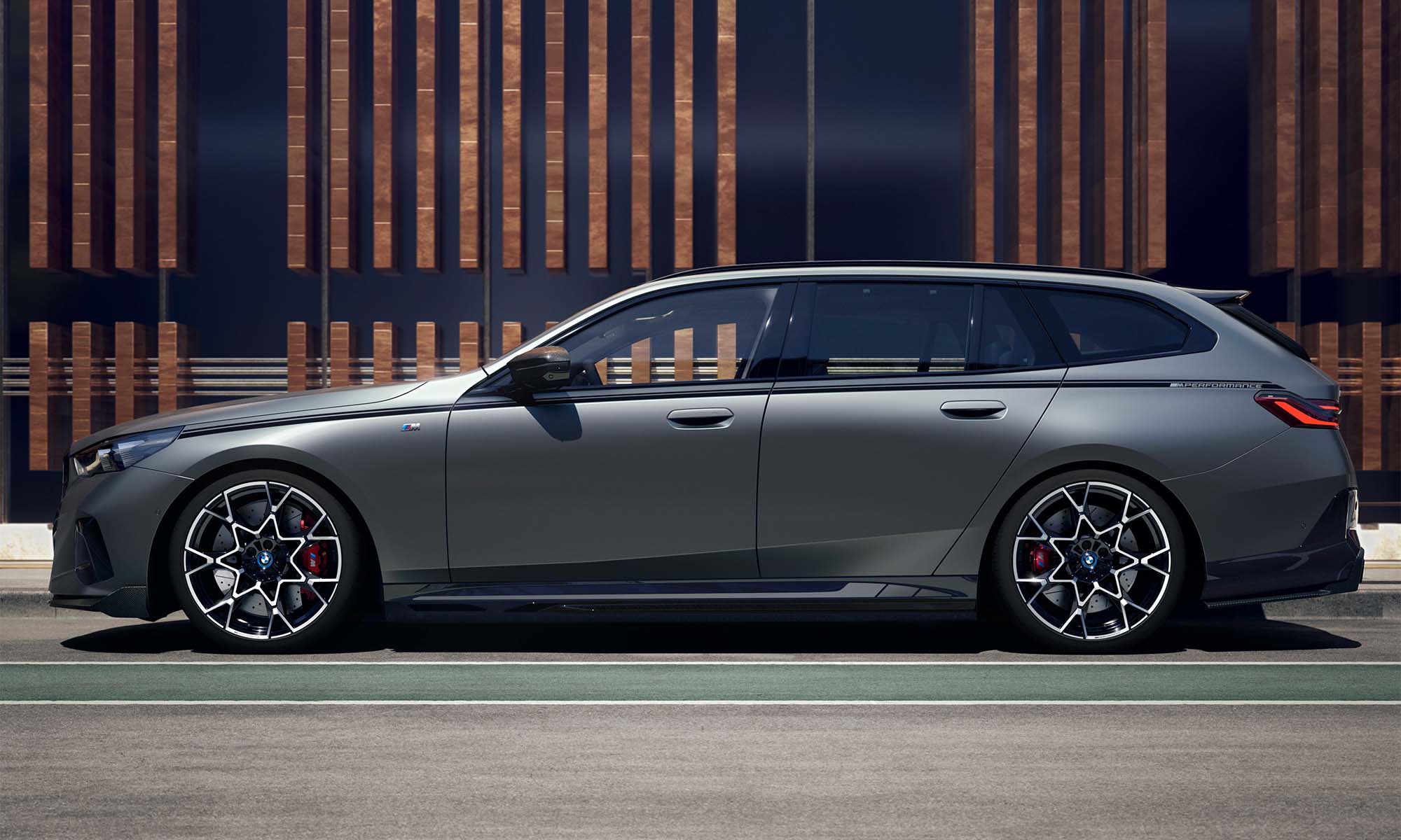 BMW 5er Touring und BMW i5 Touring Galerie.jpg